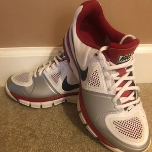 Red Nike Training Extreme Volley